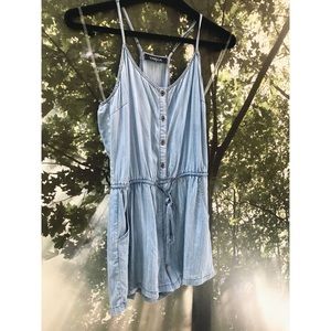 Denim-look Hipster Romper!